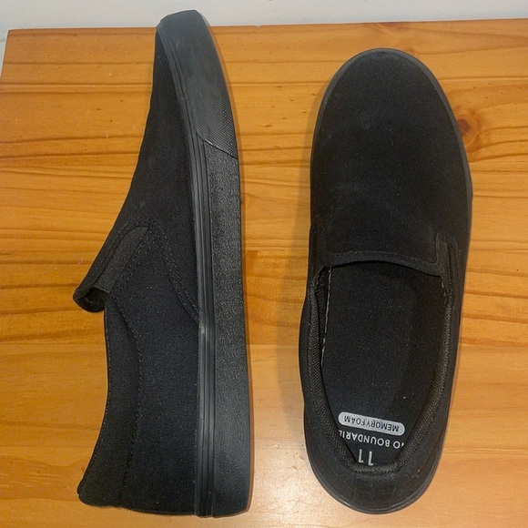 Men's Clinton Slip On Shoes - Picture 1 of 7